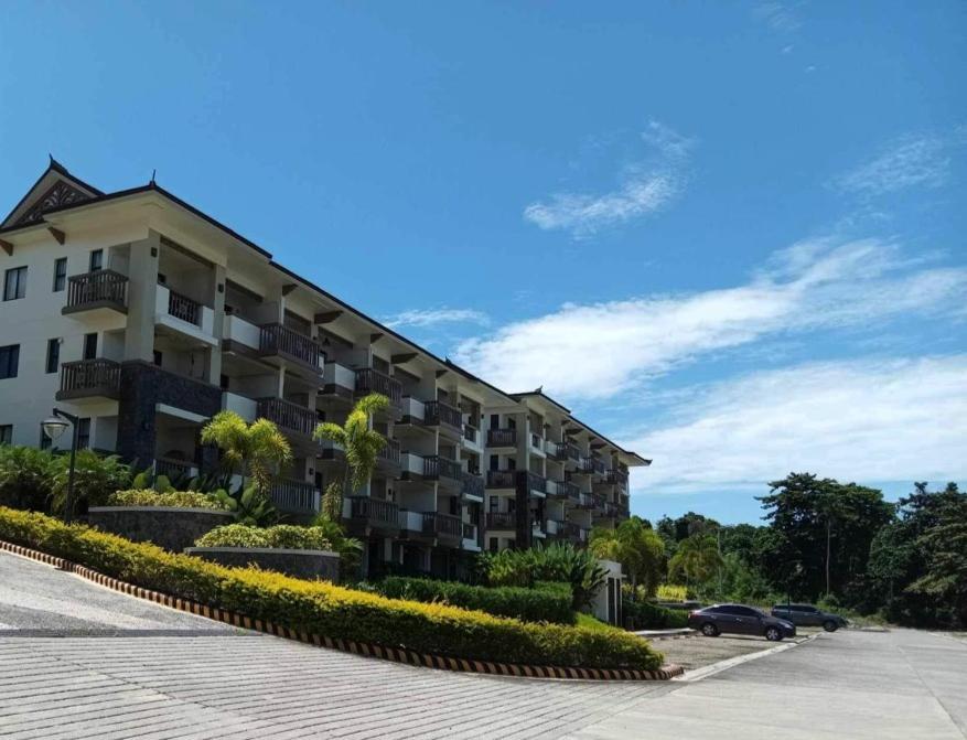 Kembali Condo Resort With Sea View Davao Exterior foto