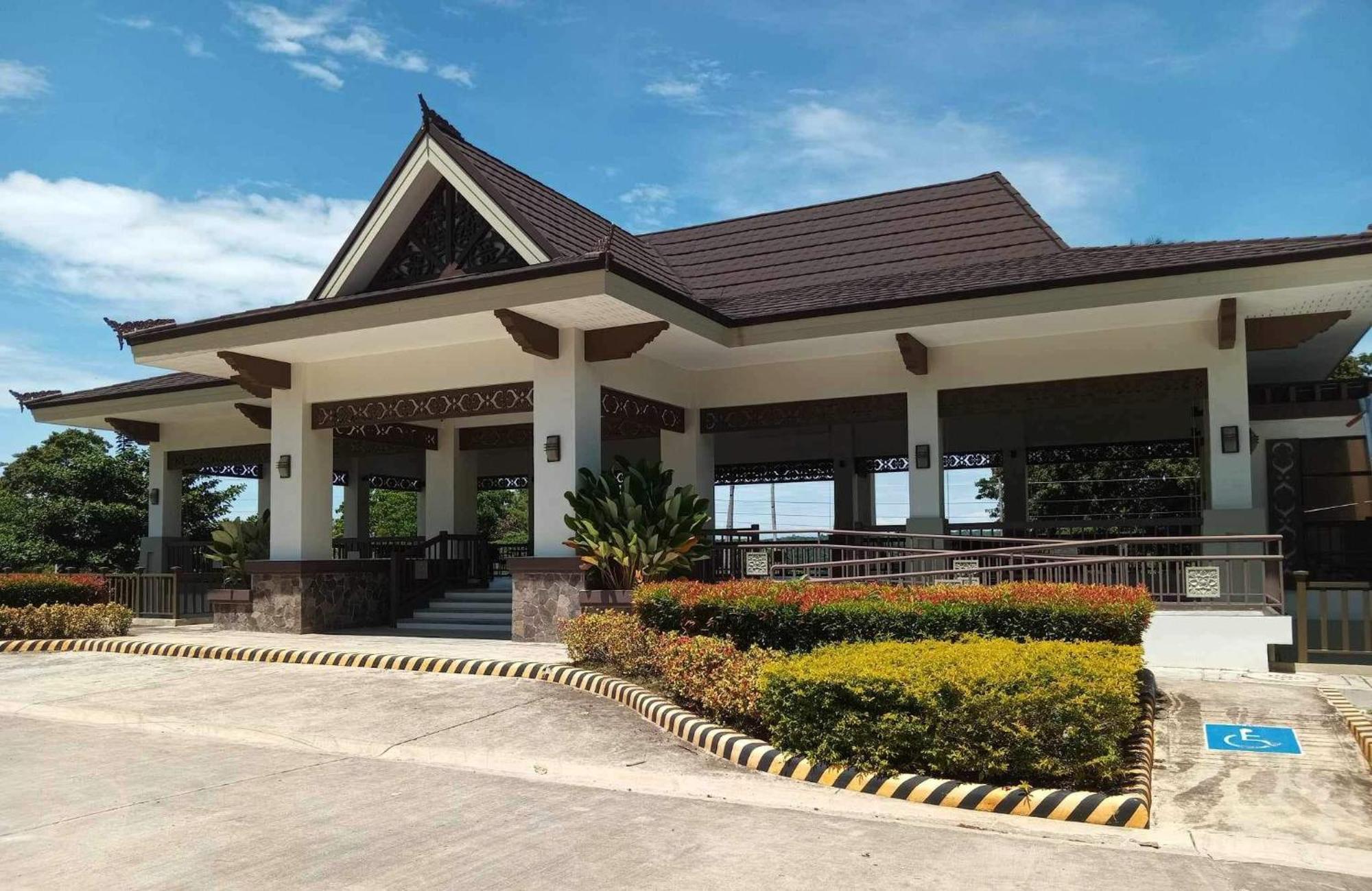 Kembali Condo Resort With Sea View Davao Exterior foto